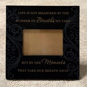 Inspirational Square Quote Frame 10x10, fits a 4x6 photo (table top)